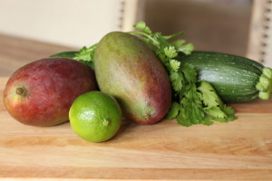 RECETAS SALUDABLES ENSALADA DE MANGO Y CALABACÍN