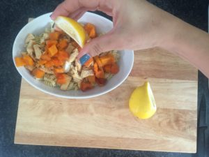 ensalada de pasta con calabaza