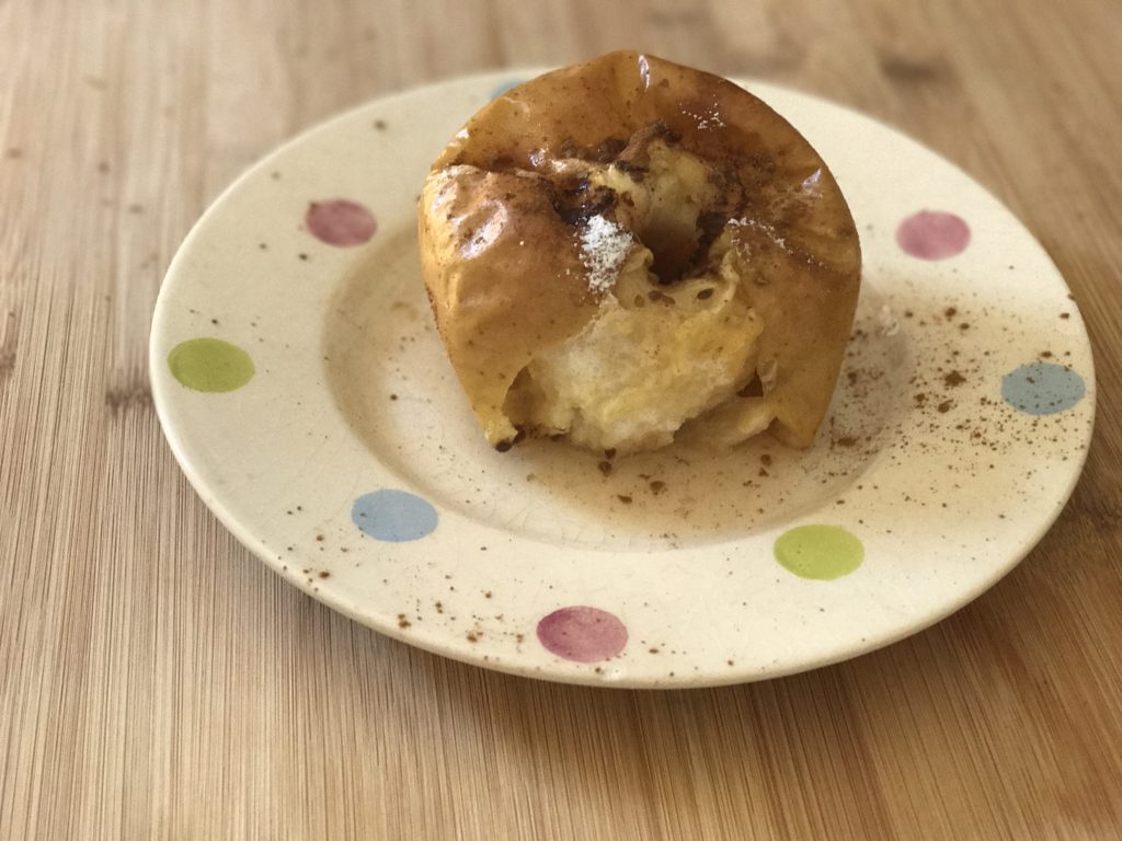 manzanas asadas con canela y matalauva