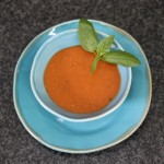 RECETAS SALUDABLES FARMACIA ALBALA Crema ligera de tomate y albahaca